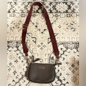 Guess crossbody
